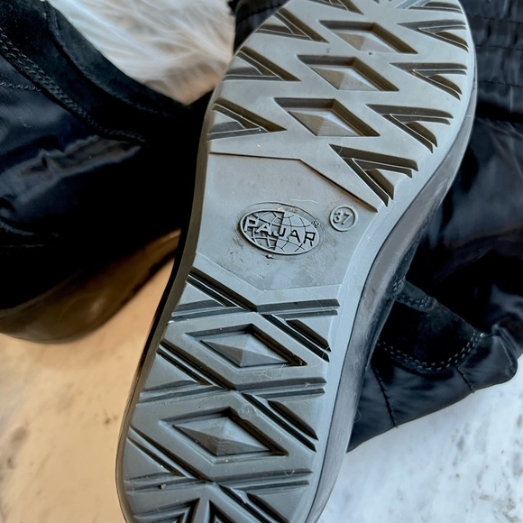 Pajar Natasha Winter Snow Boot Quilted Nylon & Suede Sz EU 37 or US 6.5 - Picture 5 of 10